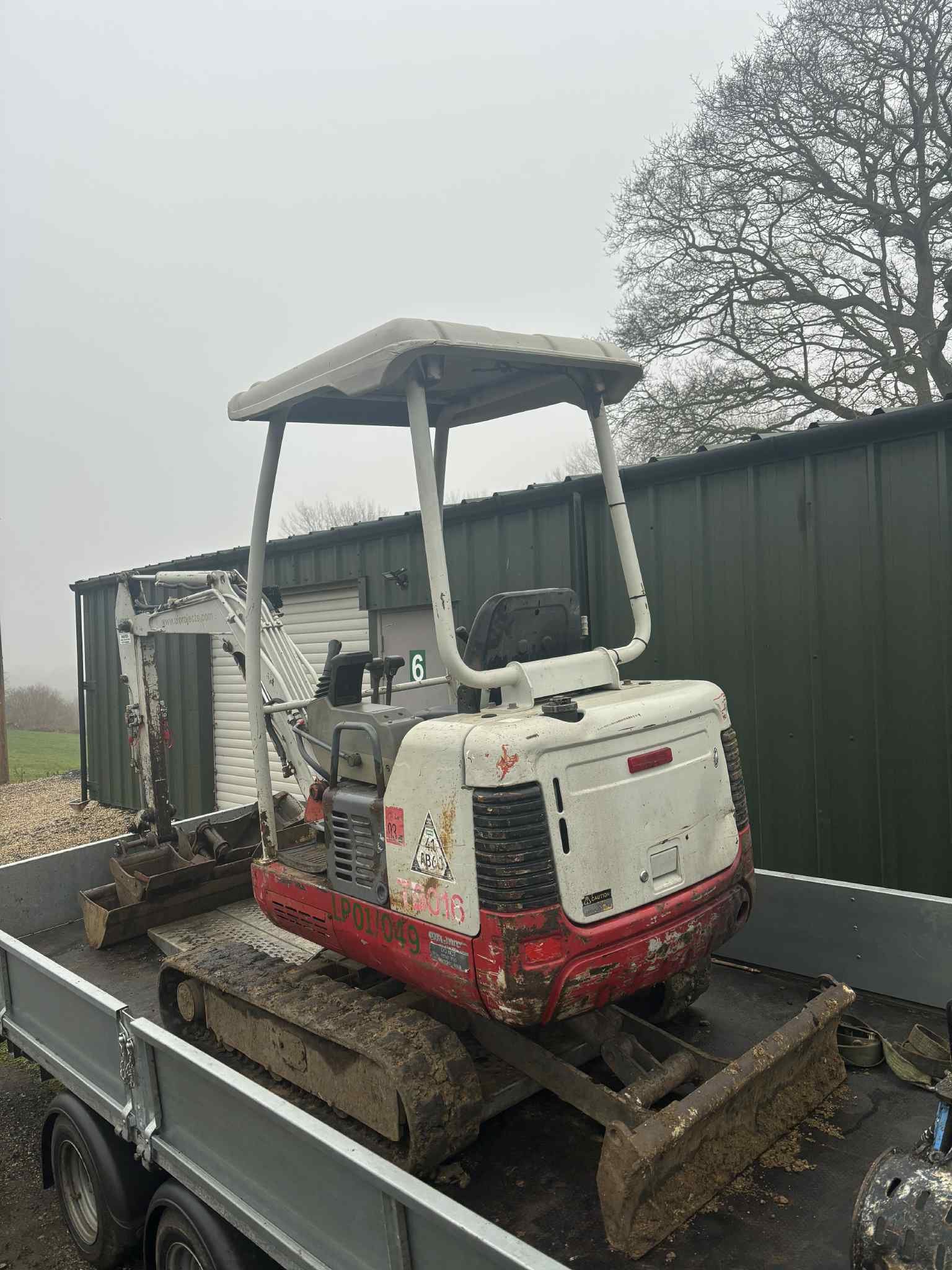 Mini digger service and inspection